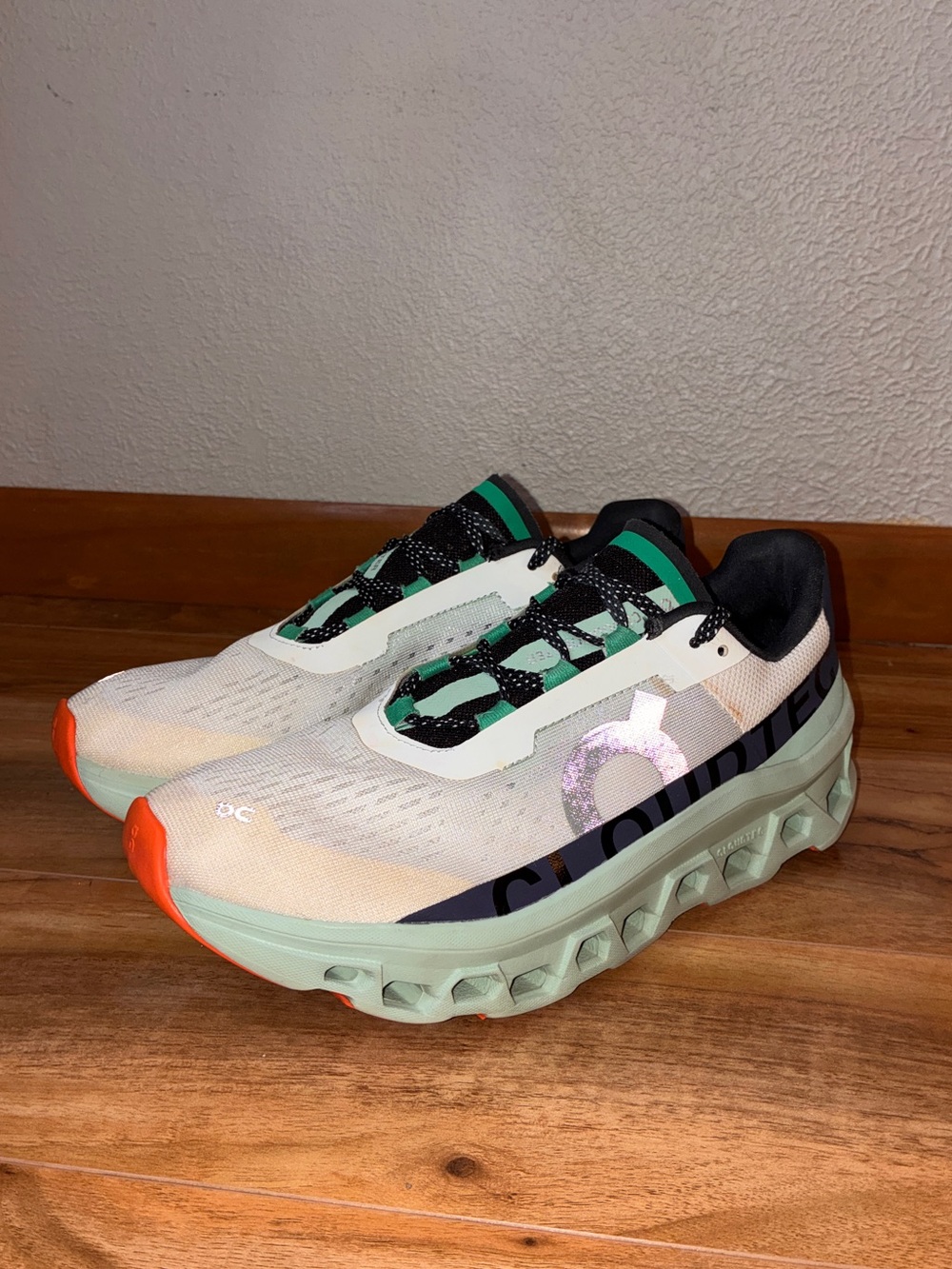 On Cloud Women’s Cloudmonster Athletic Shoes, undyed white creek- size 10.5